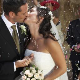 Buiten trouwen populairder onder Nederlandse bruidsparen