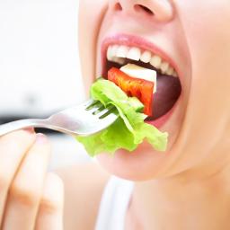 'Vrouwen praten extreem veel over eten tijdens dieet'