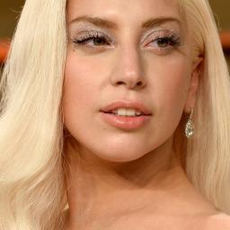 Lady Gaga onthult tweede parfum