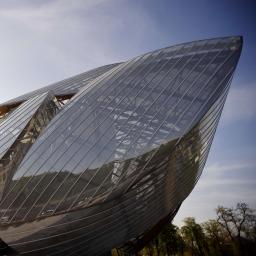 Architect Frank Gehry opent Louis Vuitton Foundation