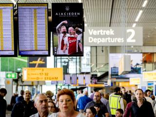 Luchthaven opent zogeheten 'no trolley'-doorgangen